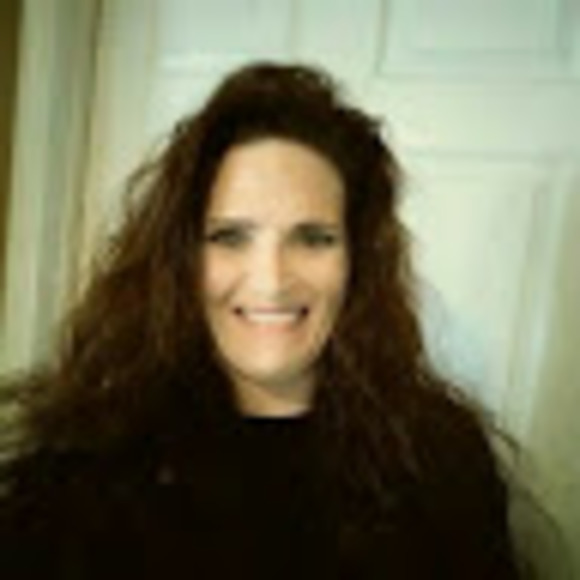 Meet your Posher, Shelley - Picture 1 of 1